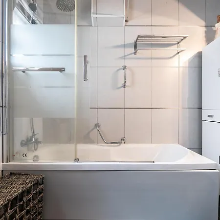 New!! 1 Bedroom Center - R. Freiras Appartamento