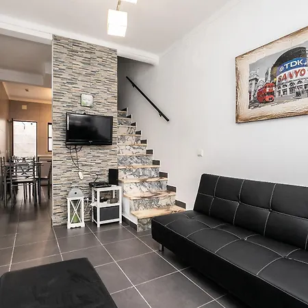 New!! 1 Bedroom Center - R. Freiras Tavira