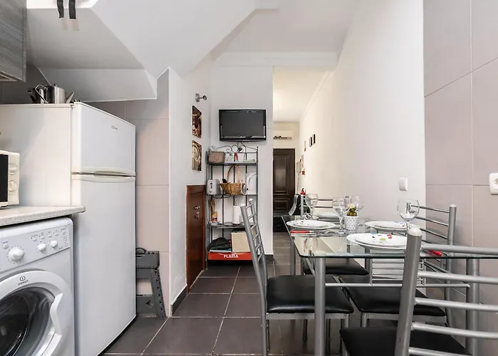 New!! 1 Bedroom Center - R. Freiras Apartment