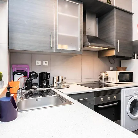 شقة New!! 1 Bedroom Center - R. Freiras