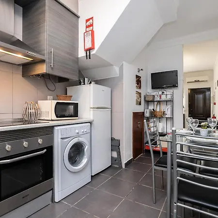 Apartment New!! 1 Bedroom Center - R. Freiras *
